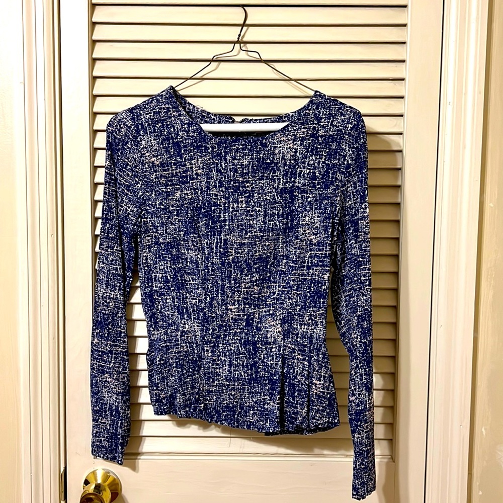 Banana Republic long sleeve blue patterned viscose shirt